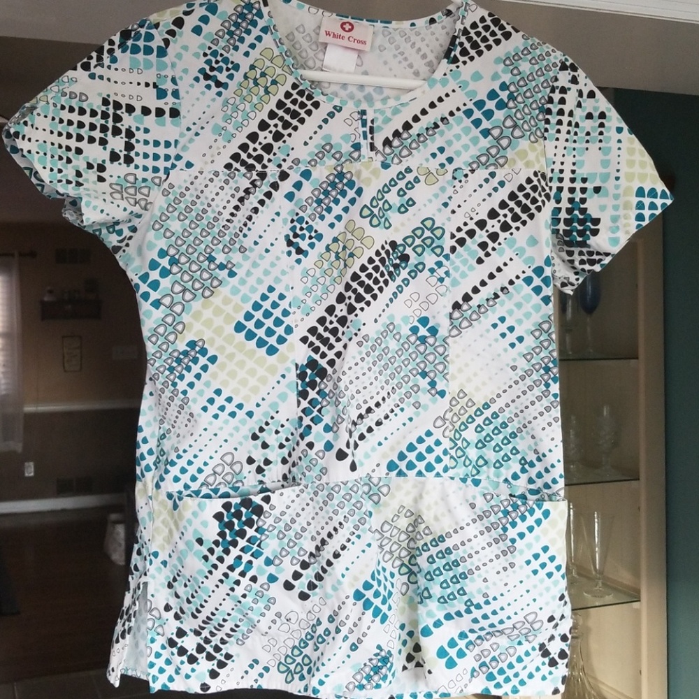 Gently used multi colored scrub top